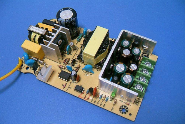 查看電容器的技術(shù)指標(biāo)有哪些？